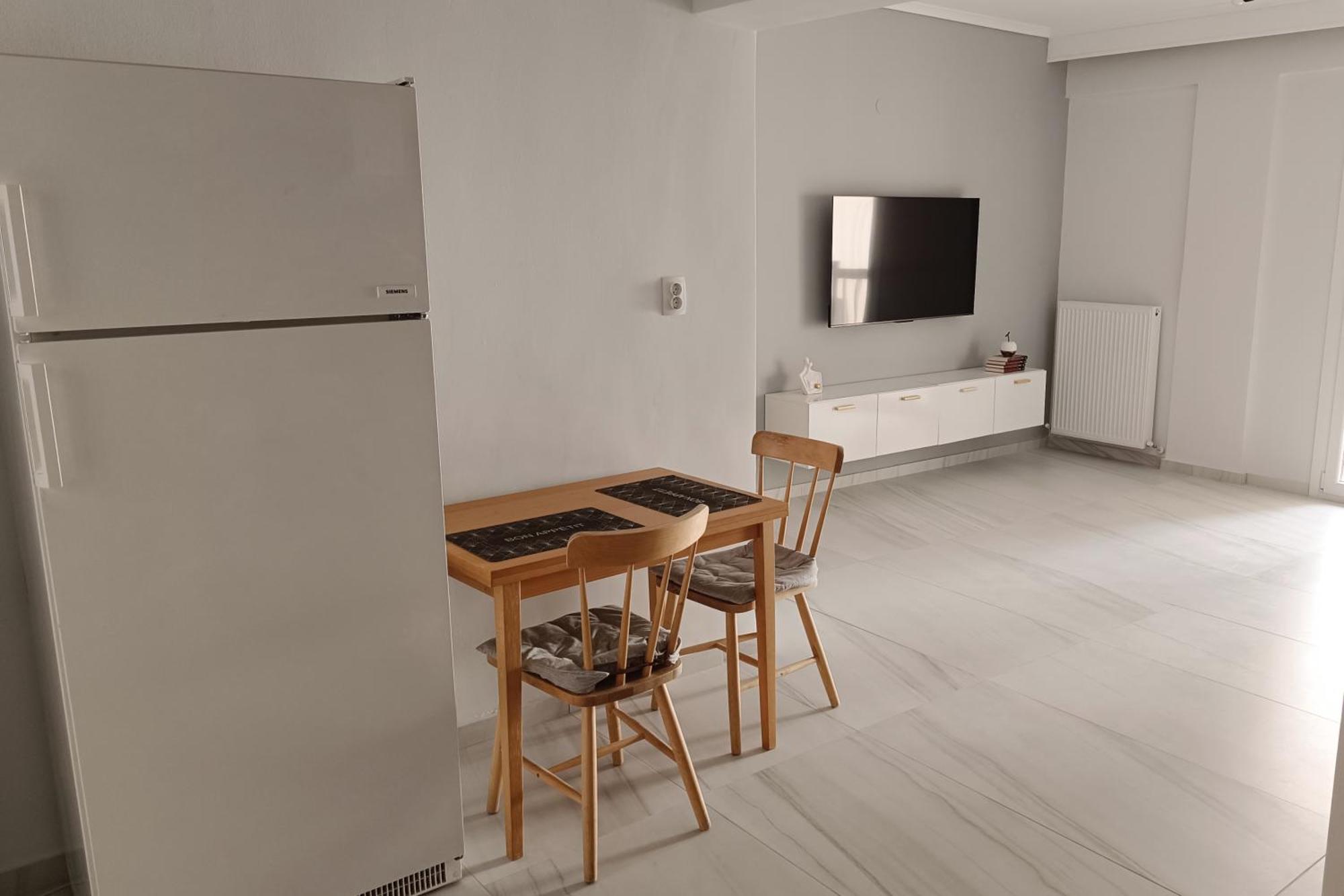 Comfort Corner 75M2 100Mbs Thessaloniki Exterior photo